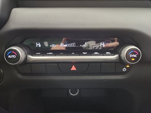 Used 2024 MAZDA CX-50 AWD 2.5 S w/ Select Package image 21