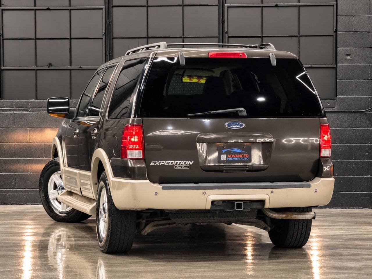 Used 2006 Ford Expedition Eddie Bauer AWD/4WD image 4