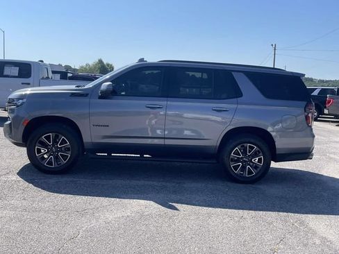 Used 2022 Chevrolet Tahoe Z71 w/ Z71 Off-Road Package AWD/4WD image 7