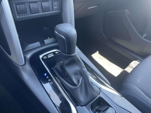 Used 2024 Toyota Corolla Cross AWD Hybrid image 39