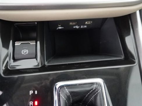 Certified 2021 Subaru Outback Limited AWD/4WD image 29