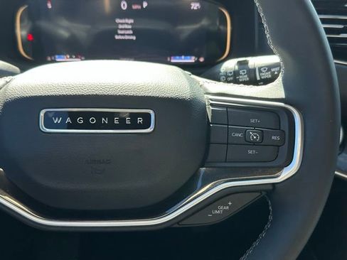 Used 2023 Jeep Wagoneer 4WD w/ Premium Group I image 24