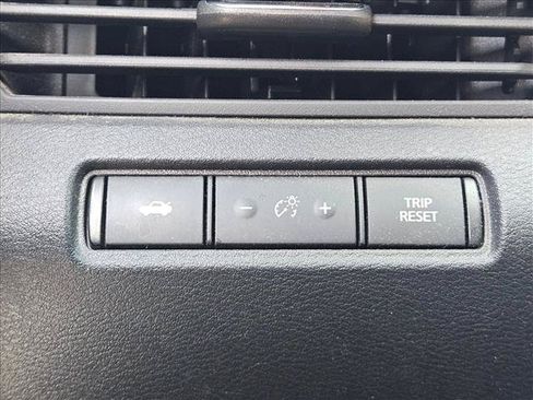 Used 2019 Nissan Altima 2.5 S FWD image 9