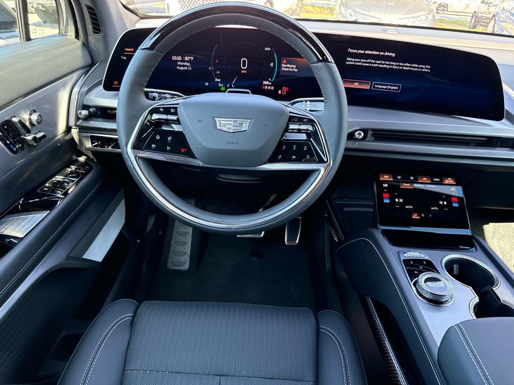 New 2026 Cadillac Vistiq Sport w/ LPO, Floor Liner Package AWD/4WD image 17