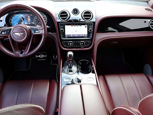 Used 2020 Bentley Bentayga AWD/4WD image 4