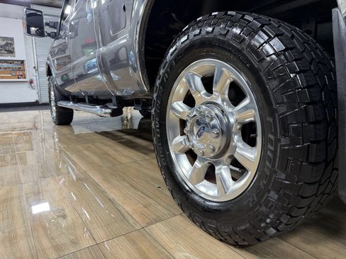 Used 2011 Ford F250 Lariat w/ Lariat Interior Pkg AWD/4WD image 10
