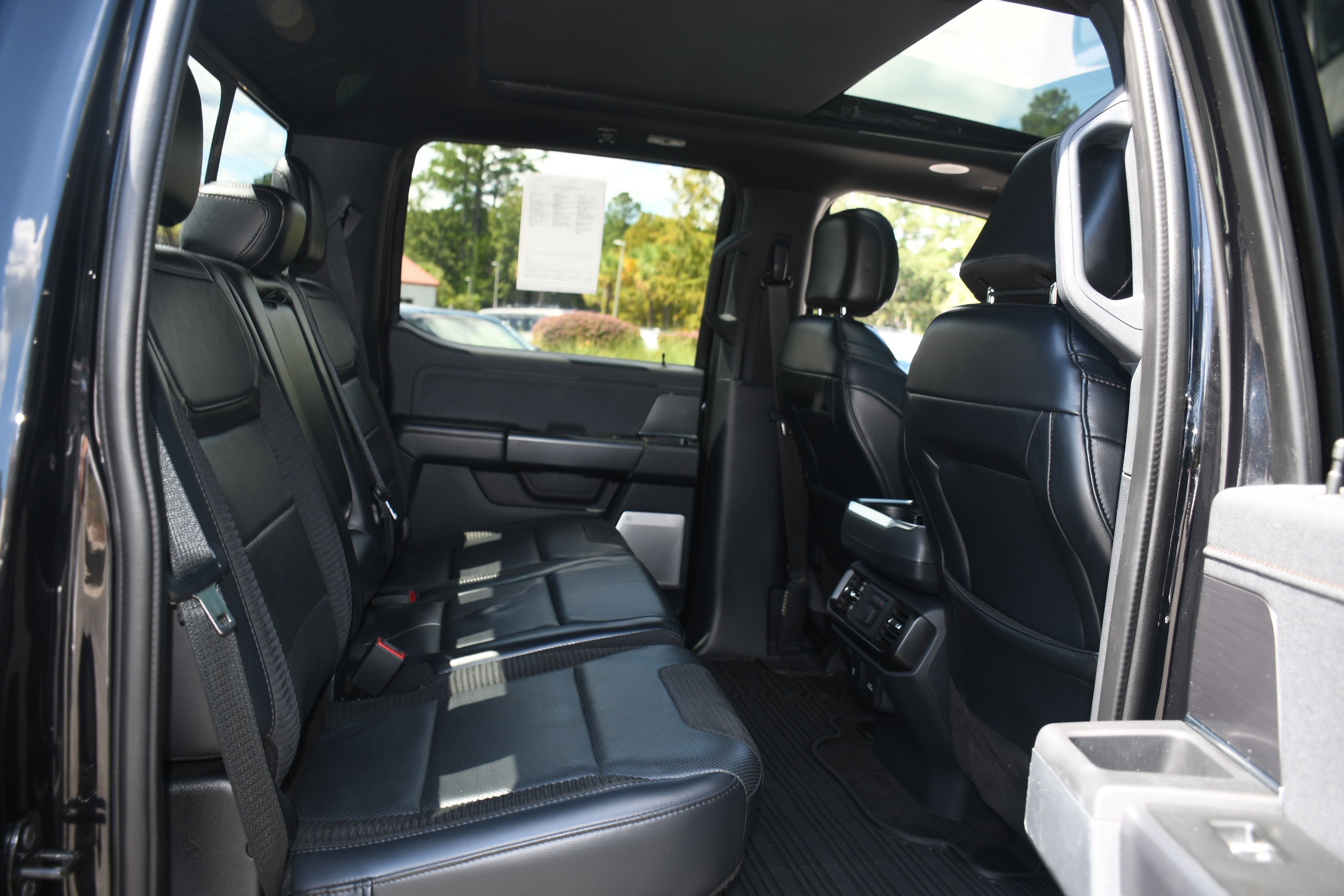 Used 2022 Ford F150 Raptor w/ Equipment Group 801A High AWD/4WD image 22