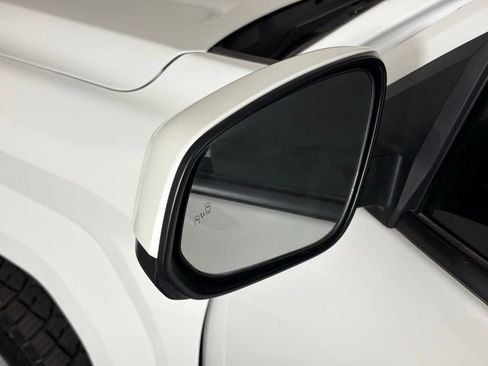 Used 2024 Toyota Tacoma SR5 RWD image 13