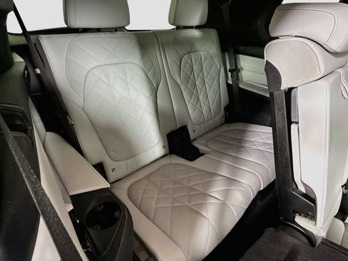 Used 2026 BMW X7 xDrive40i AWD/4WD image 27