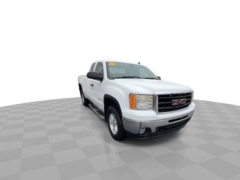 Used 2009 GMC Sierra 1500 SLE w/ Power Pack Plus image 2