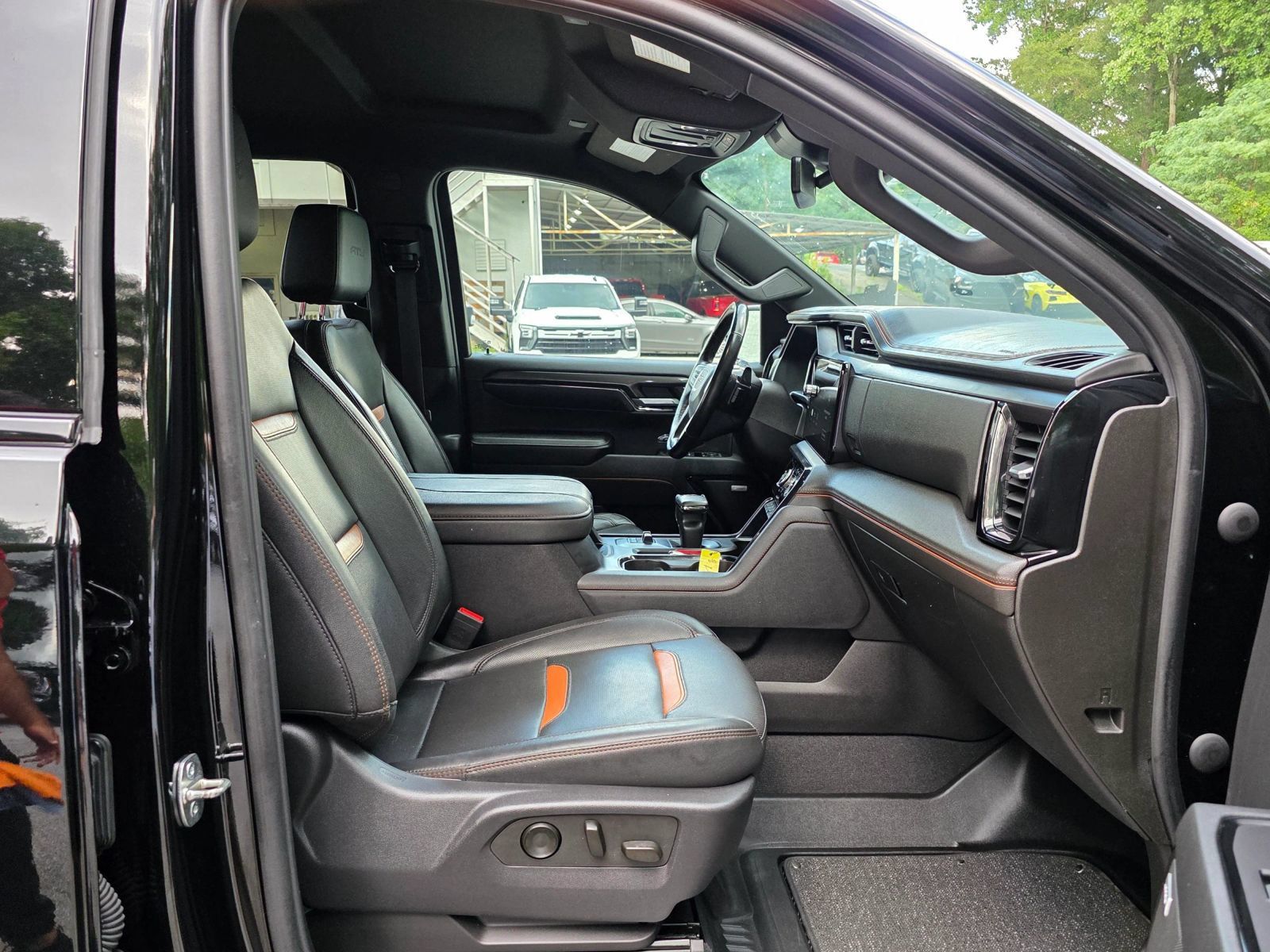 Used 2023 GMC Sierra 1500 AT4 AWD/4WD image 35