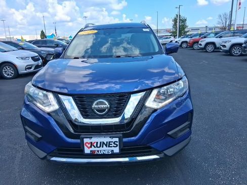 Used 2019 Nissan Rogue SV w/ Premium Package AWD/4WD image 13