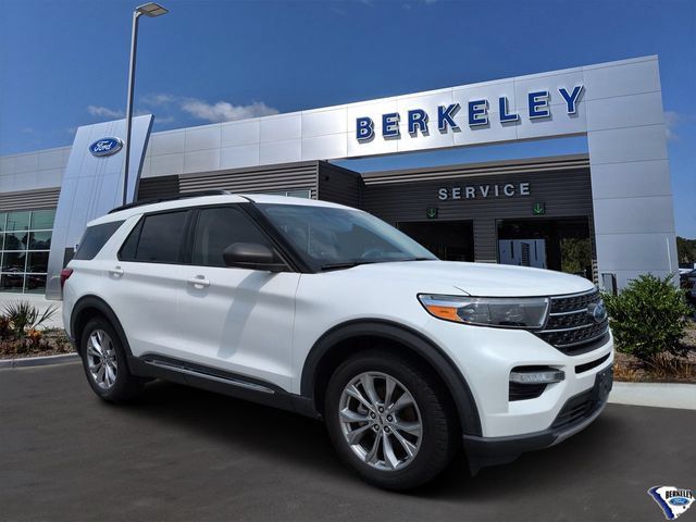 Used 2021 Ford Explorer XLT w/ Equipment Group 202A RWD image 1