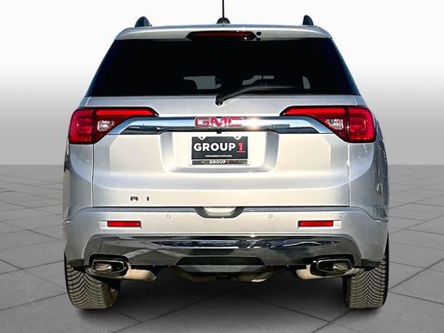 Used 2017 GMC Acadia Denali image 4