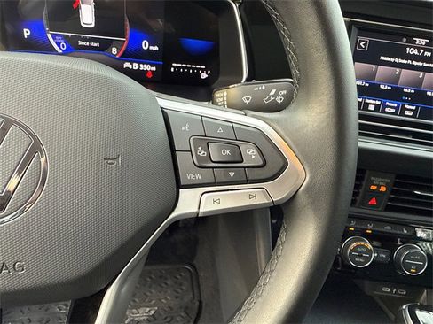 Certified 2024 Volkswagen Jetta SE w/ Panoramic Sunroof Package image 13