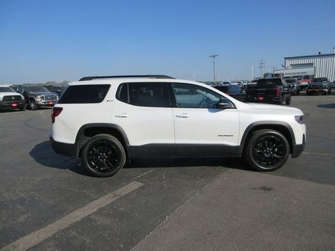 Used 2022 GMC Acadia SLT w/ Elevation Edition FWD image 5
