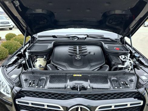 Used 2022 Mercedes-Benz GLS 580 4MATIC image 26