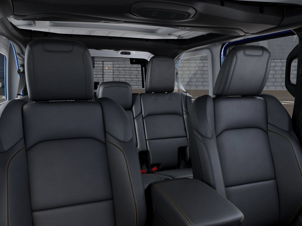 New 2025 Jeep Wrangler Unlimited Sahara AWD/4WD image 27