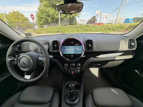 Used 2024 MINI Cooper Countryman S w/ Storage Package AWD/4WD image 18