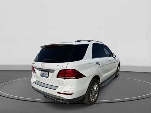 Used 2018 Mercedes-Benz GLE 550e 4MATIC image 3