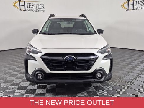 Used 2025 Subaru Outback Premium AWD/4WD image 7