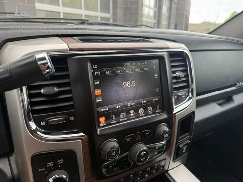 Used 2017 RAM 2500 Laramie w/ Sport Appearance Group image 38