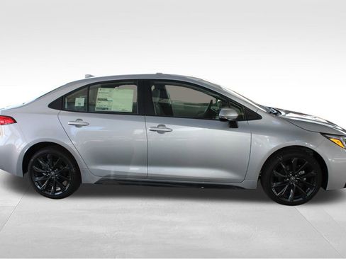 New 2026 Toyota Corolla SE FWD image 16