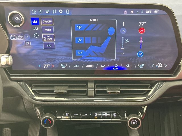 Used 2025 Chevrolet Equinox EV RS AWD/4WD image 14