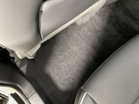 Used 2025 Buick Enclave Preferred image 34