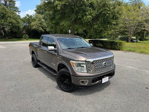 Used 2017 Nissan Titan Platinum Reserve AWD/4WD image 40
