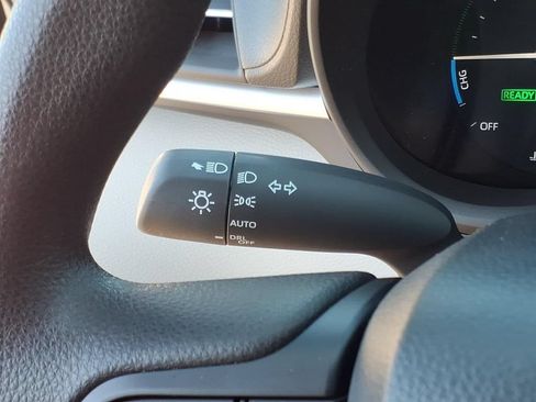 Used 2024 Toyota Sienna LE FWD image 21