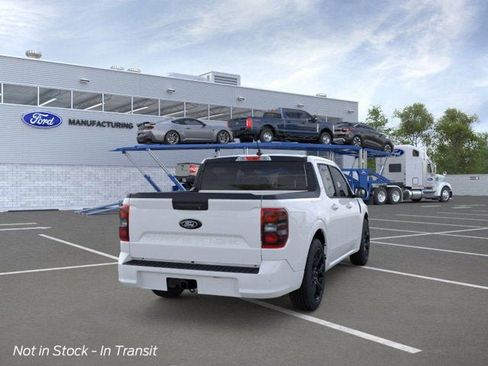 New 2025 Ford Maverick Lobo image 8