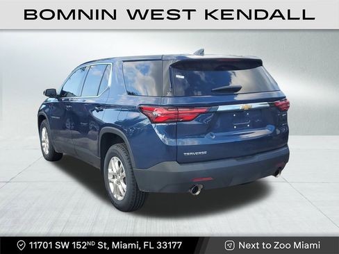 Used 2022 Chevrolet Traverse LS image 5
