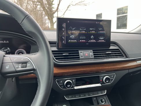 Used 2023 Audi Q5 2.0T Prestige w/ Prestige Package image 32