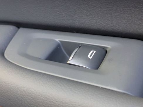 New 2026 Chevrolet Suburban High Country image 38