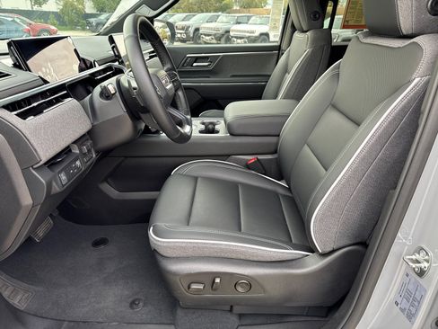 Used 2026 GMC Sierra EV Elevation AWD/4WD image 25