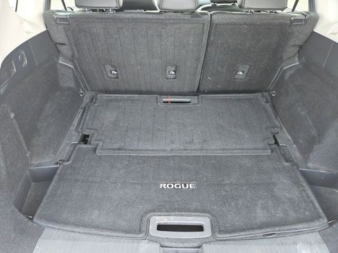 Used 2021 Nissan Rogue SL image 42