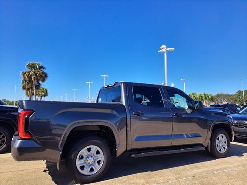 New 2026 Toyota Tundra SR image 5