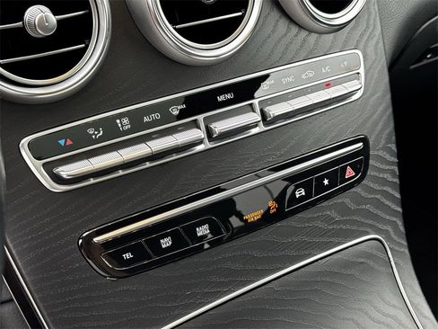 Used 2022 Mercedes-Benz GLC 300 image 19