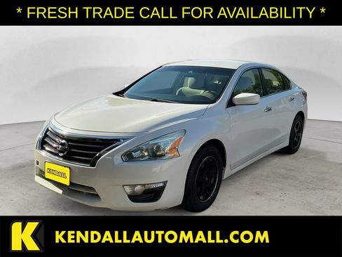 Used 2013 Nissan Altima 2.5 S FWD image 1