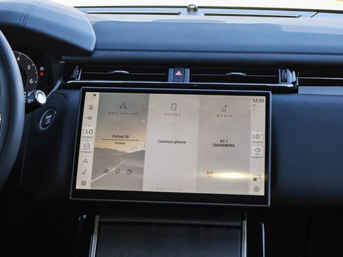 New 2026 Land Rover Range Rover Velar Dynamic SE image 22