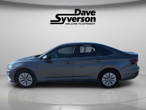 Used 2019 Volkswagen Jetta S image 2