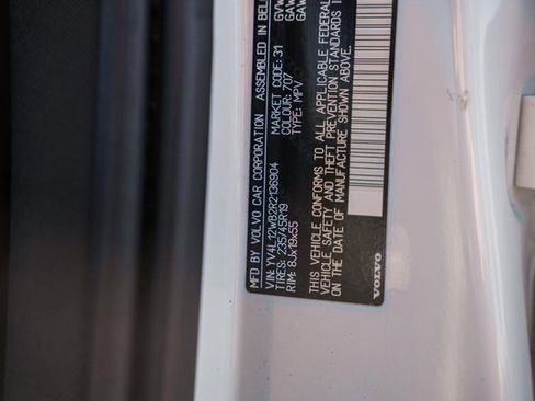 Certified 2024 Volvo V60 B5 Cross Country Ultimate image 40