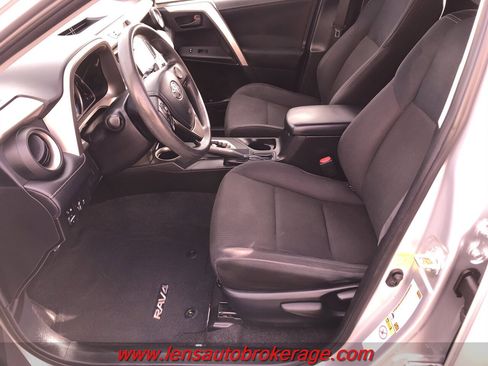 Used 2013 Toyota RAV4 XLE image 11