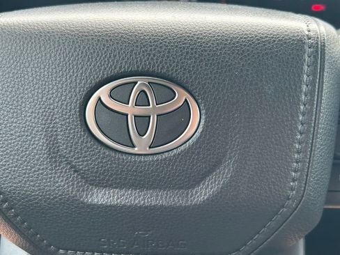 Used 2025 Toyota Tacoma SR RWD image 32