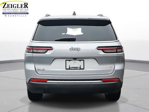 New 2025 Jeep Grand Cherokee L Limited image 6