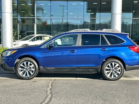 Used 2017 Subaru Outback 2.5i Limited image 7