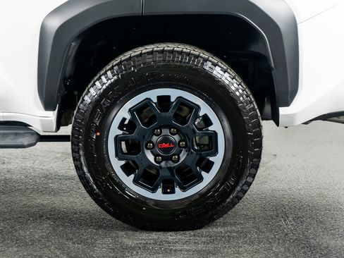 Used 2025 Toyota 4Runner TRD Off-Road image 15