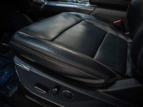 Used 2023 Ford F150 Lariat w/ Equipment Group 502A High image 48