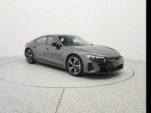 Used 2022 Audi e-tron GT Premium Plus w/ Performance Package image 3